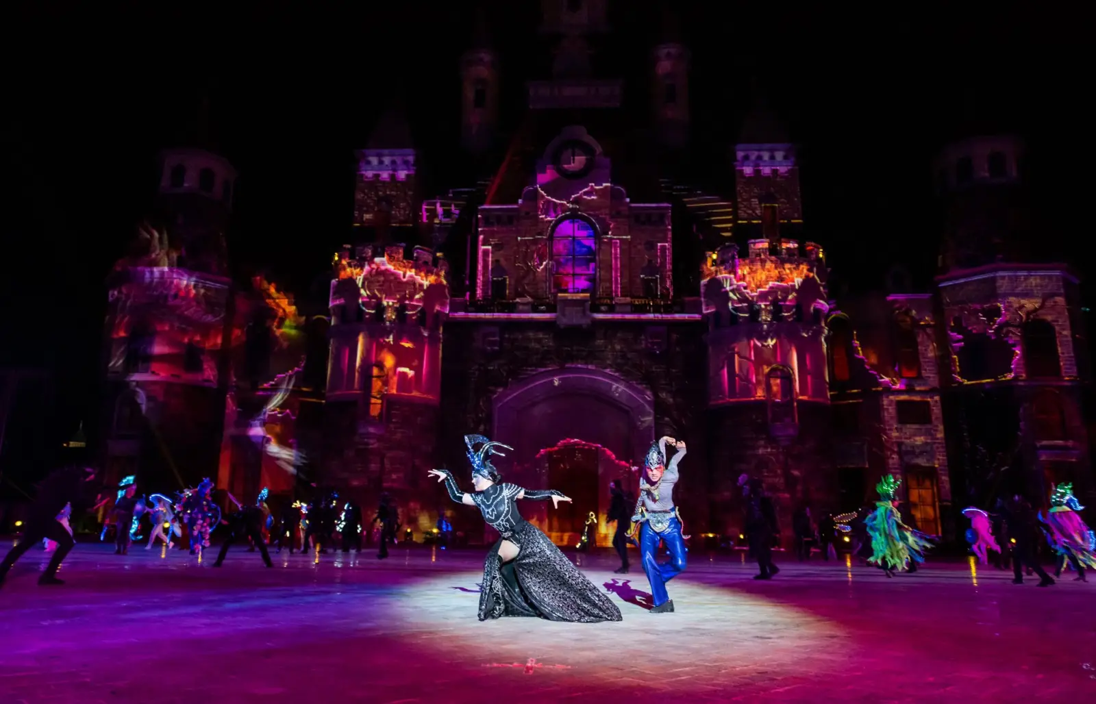 Tata Show — multimedia performance at VinWonders Nha Trang