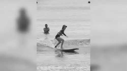 Beginner Surf Lesson in Nha Trang — Small Group