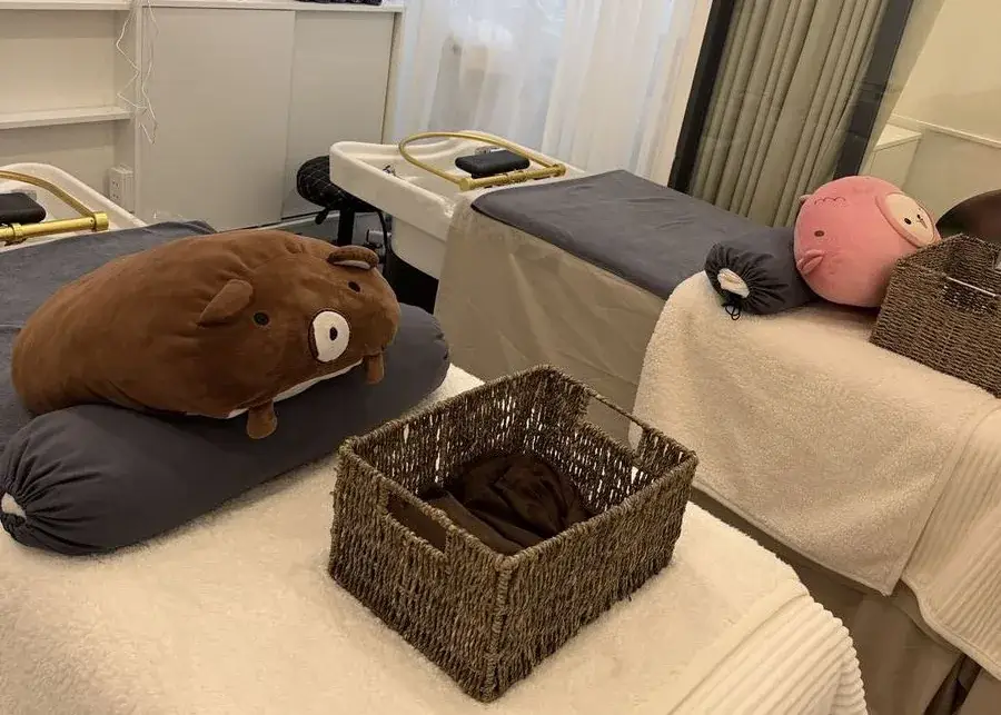 岘港 Reborn Nails & Retreat