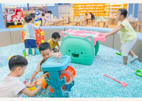 tiNiWorld AEON Tan Phu Celadon — children’s play centre