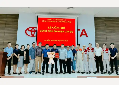 Toyota Da Nang — Duy Tan car showroom