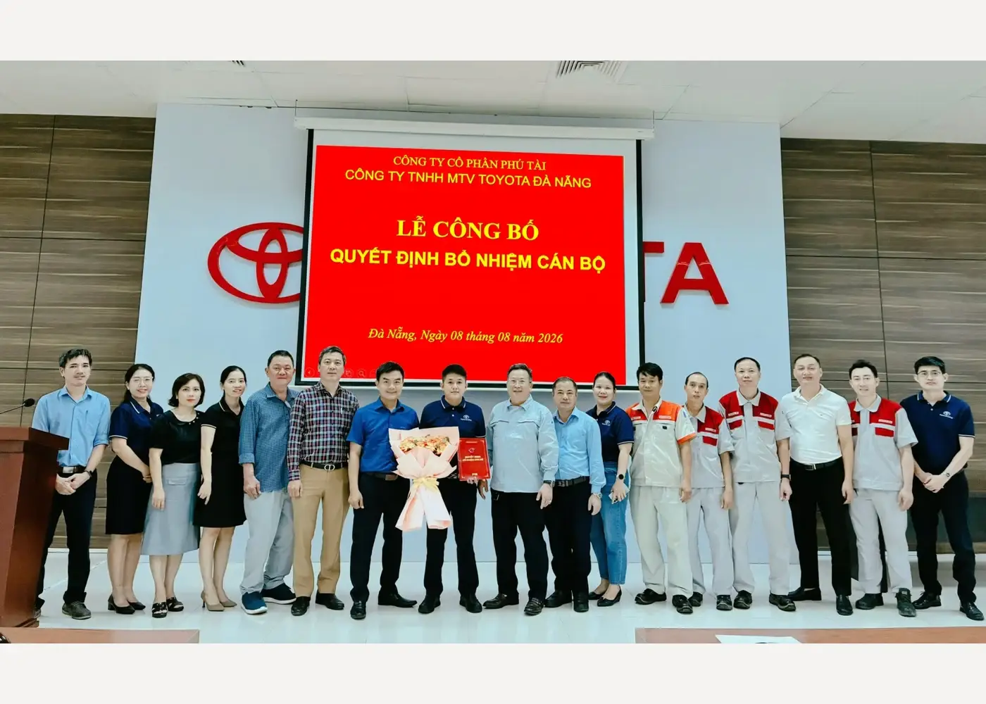 Toyota Da Nang — Duy Tan car showroom